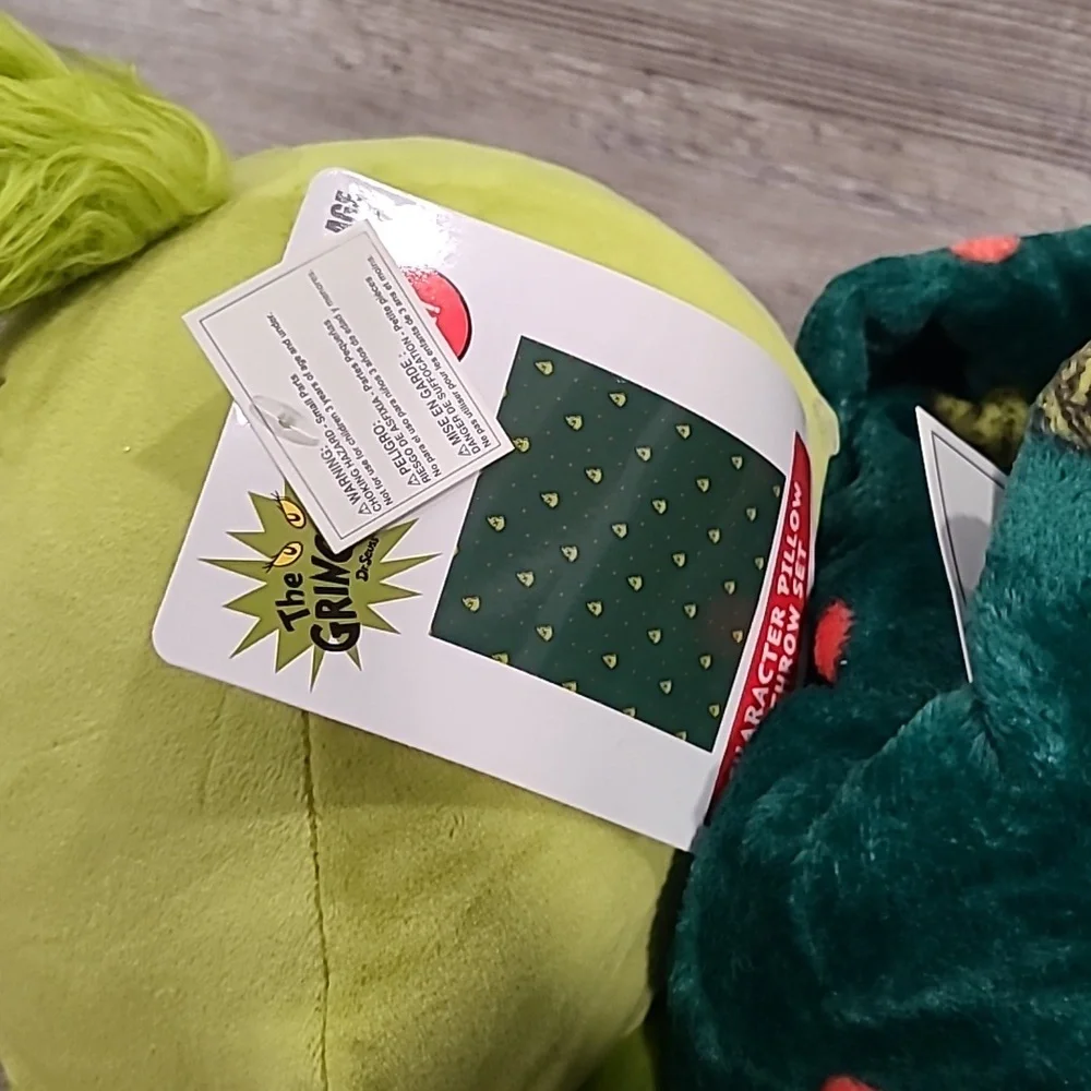 The Grinch cozy up